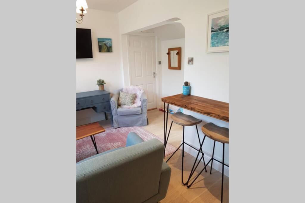 St Ives Apartment Private Parking With Garden 10 Minute Walk Into Town And Beach Buitenkant foto