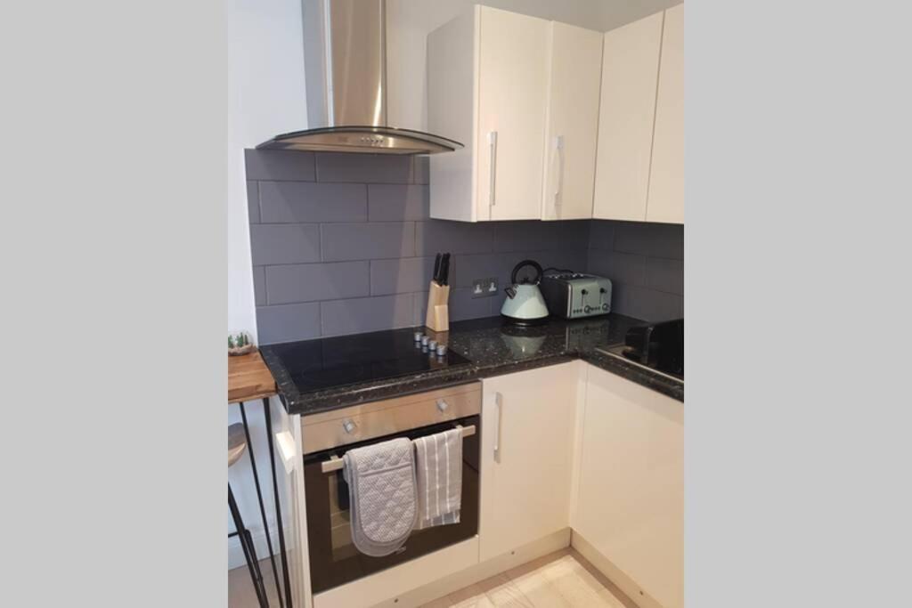 St Ives Apartment Private Parking With Garden 10 Minute Walk Into Town And Beach Buitenkant foto
