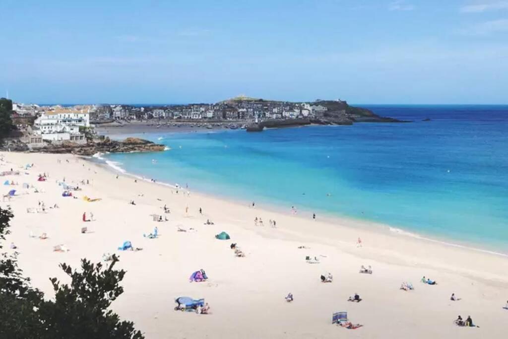 St Ives Apartment Private Parking With Garden 10 Minute Walk Into Town And Beach Buitenkant foto