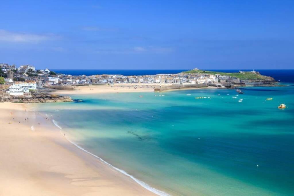 St Ives Apartment Private Parking With Garden 10 Minute Walk Into Town And Beach Buitenkant foto