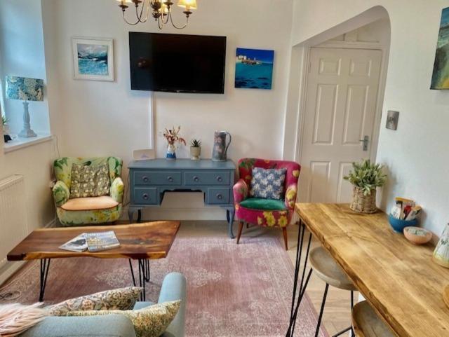 St Ives Apartment Private Parking With Garden 10 Minute Walk Into Town And Beach Buitenkant foto